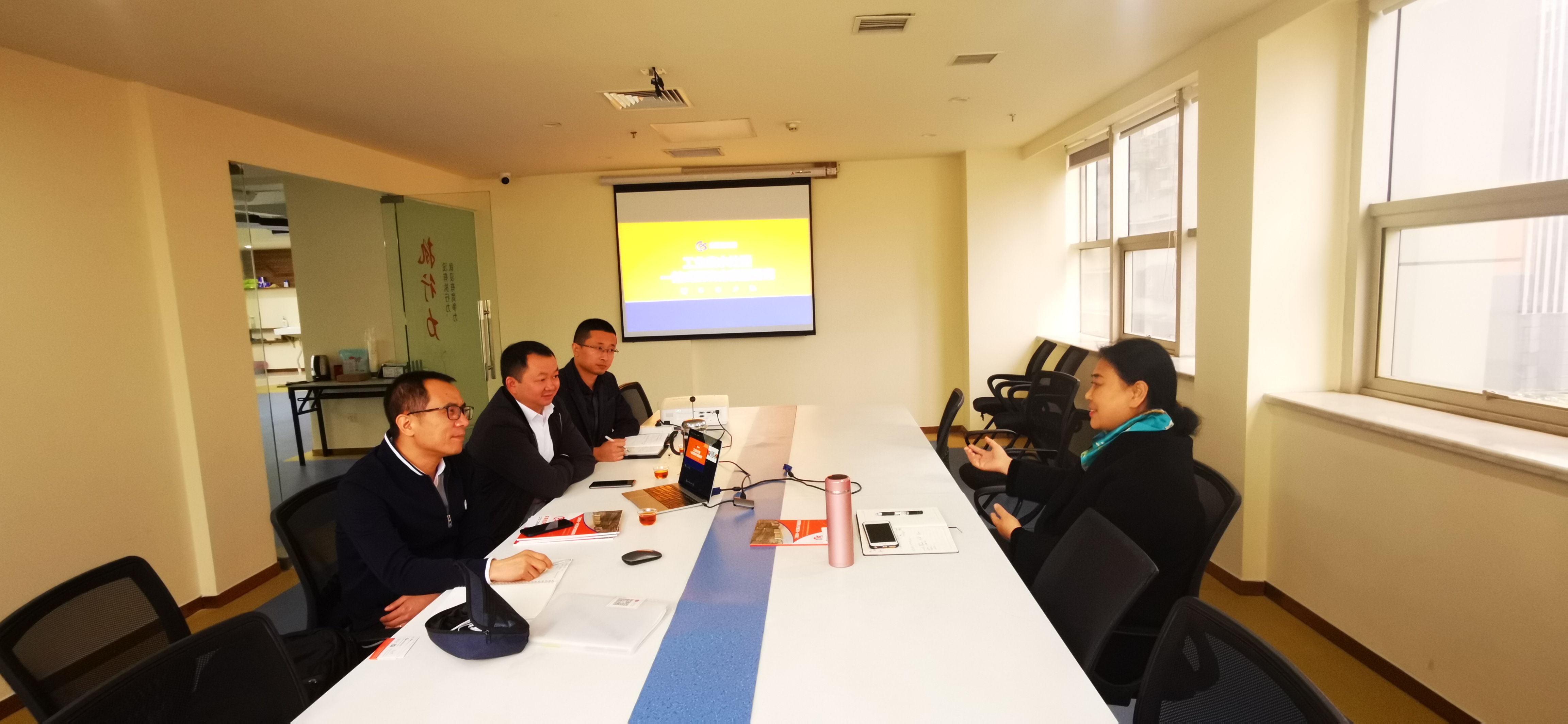 重庆九游会·J9-官方网和重庆市循环经济协会交流探讨